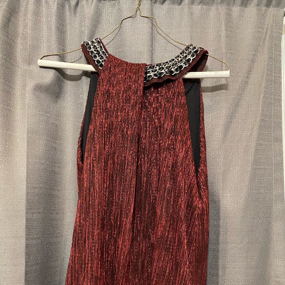 Alfani Holiday top only worn once zzz has silver thread throughout